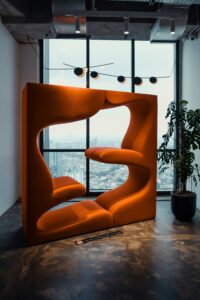 photo d'un canapé pour l'article anti-conformiste par 126 Events